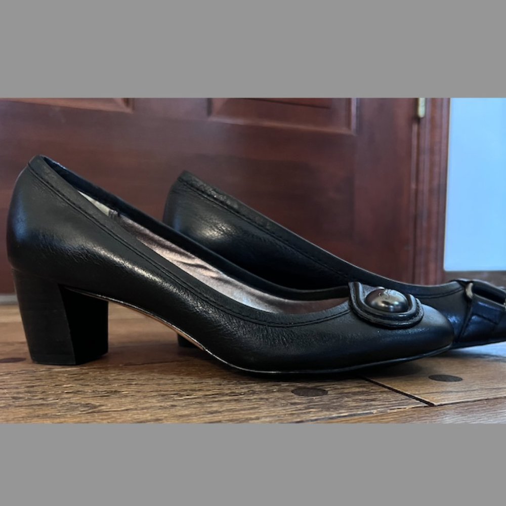 Coach low chunky heel size 6.5